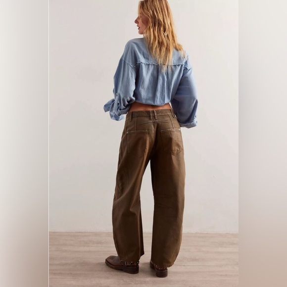 NWT Free People We The Free Good Luck Coated Barrel Jeans New Moon 25 - Picture 3 of 16